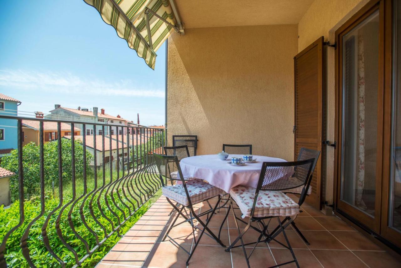 Apartment Sandra Pola Esterno foto